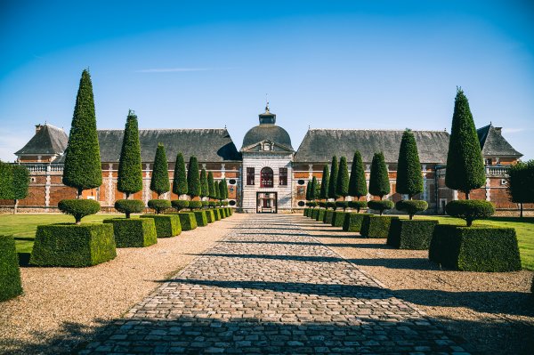 Ce magnifique château, surnommé le « Versailles normand », est