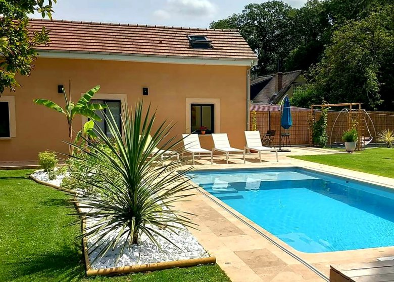 Gîte 4 personnes avec piscine et jardin près de Paris et de Giverny